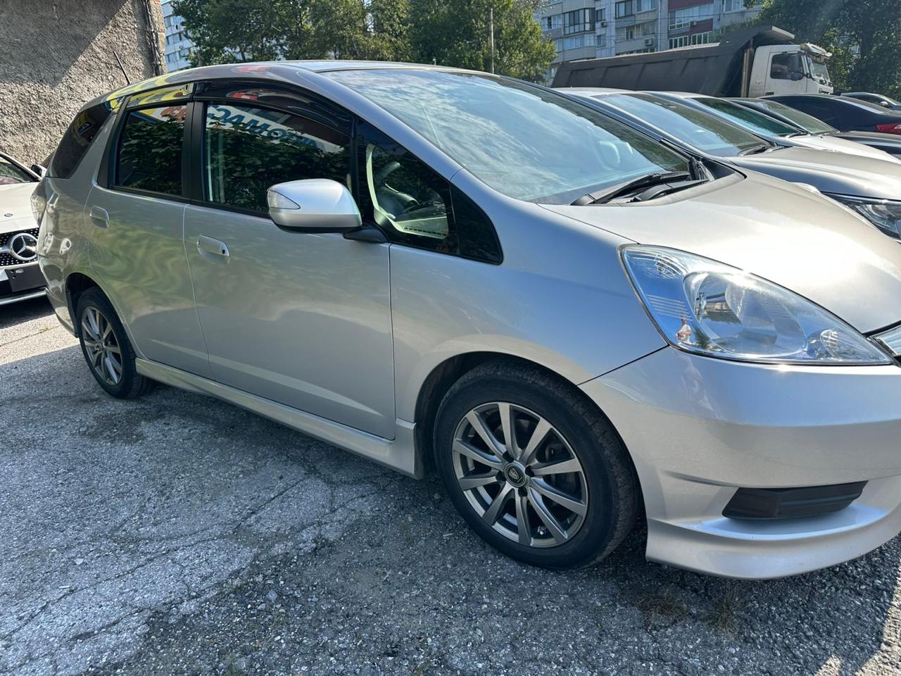 HONDA Fit Shuttle