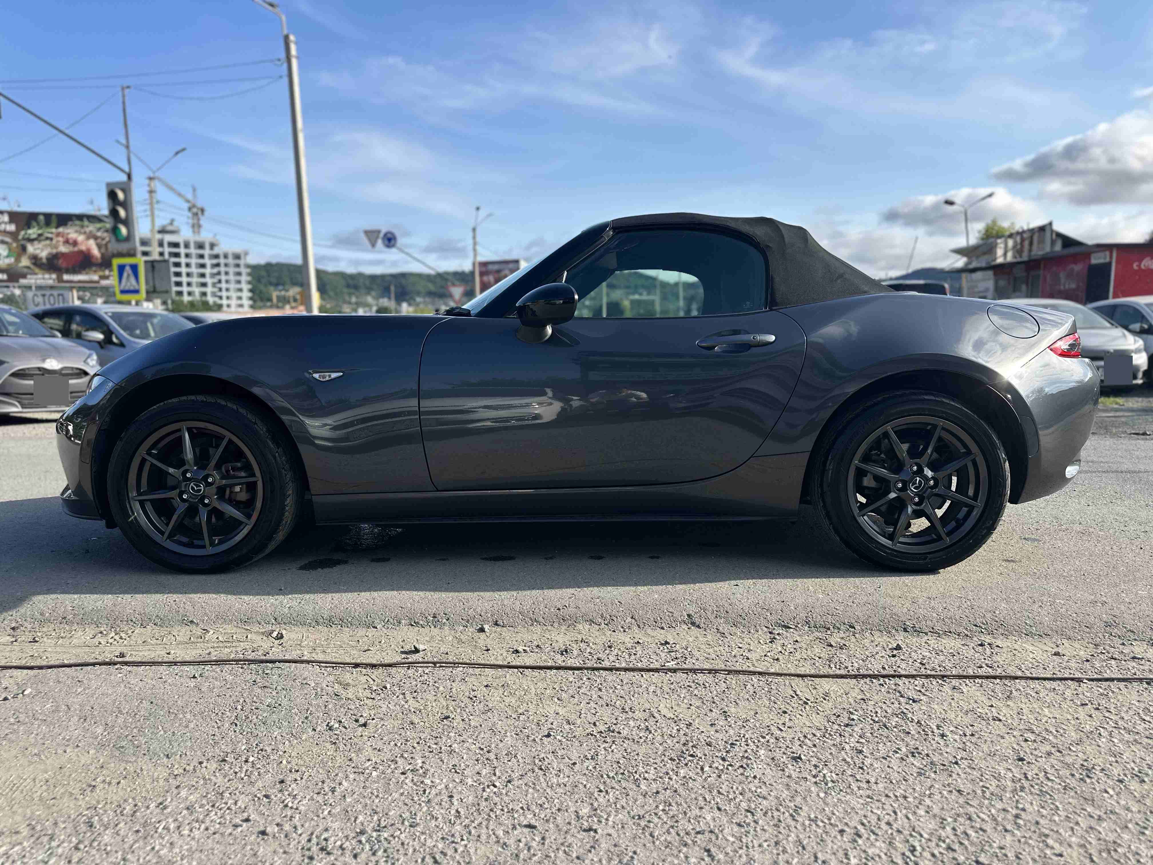 Mazda Roadster