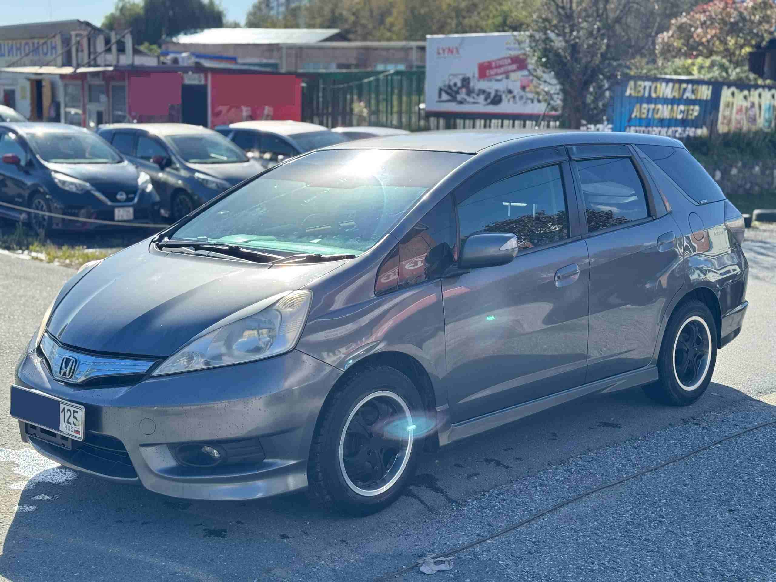 HONDA Fit Shuttle