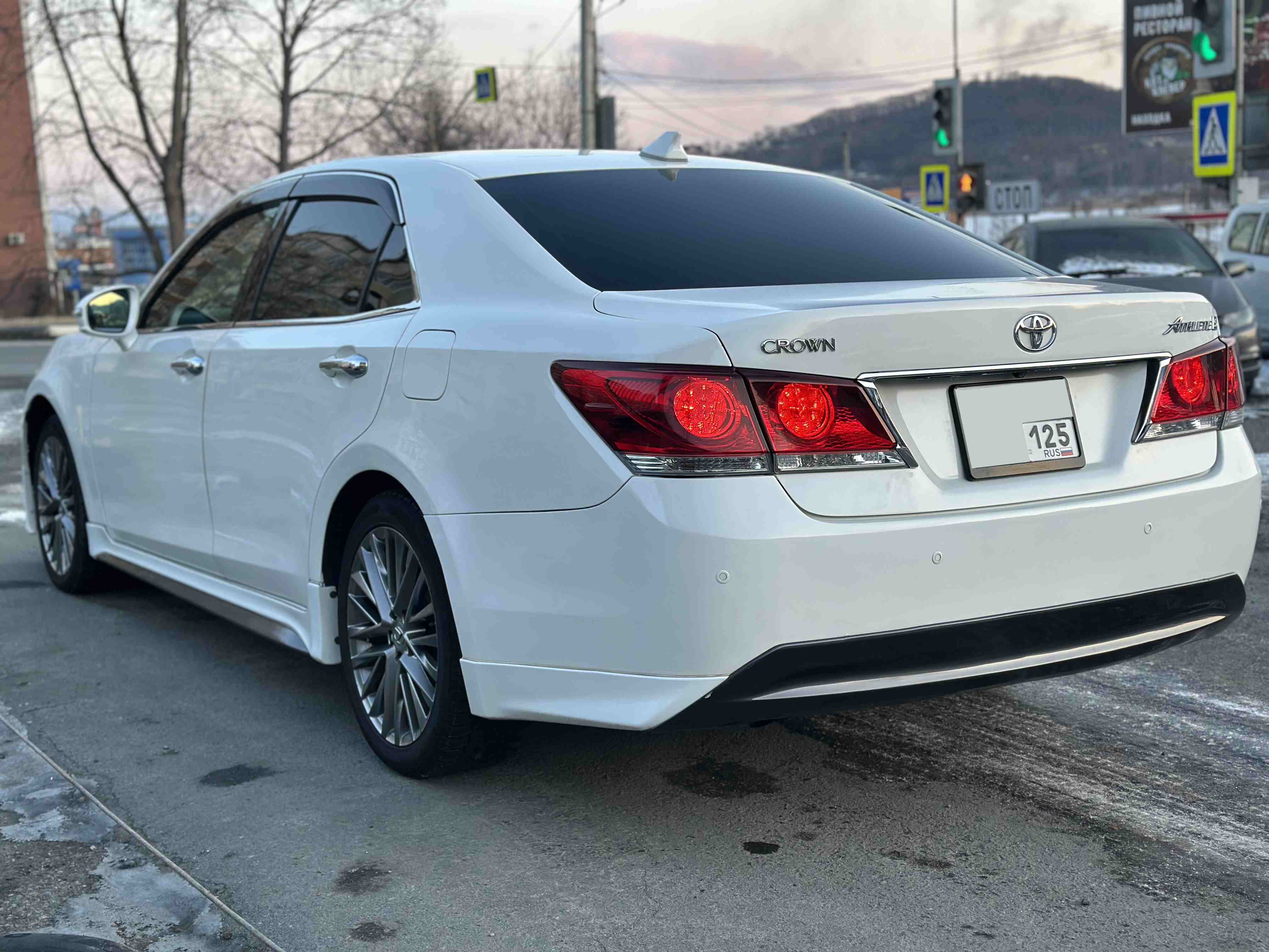 Toyota Crown Athlete S