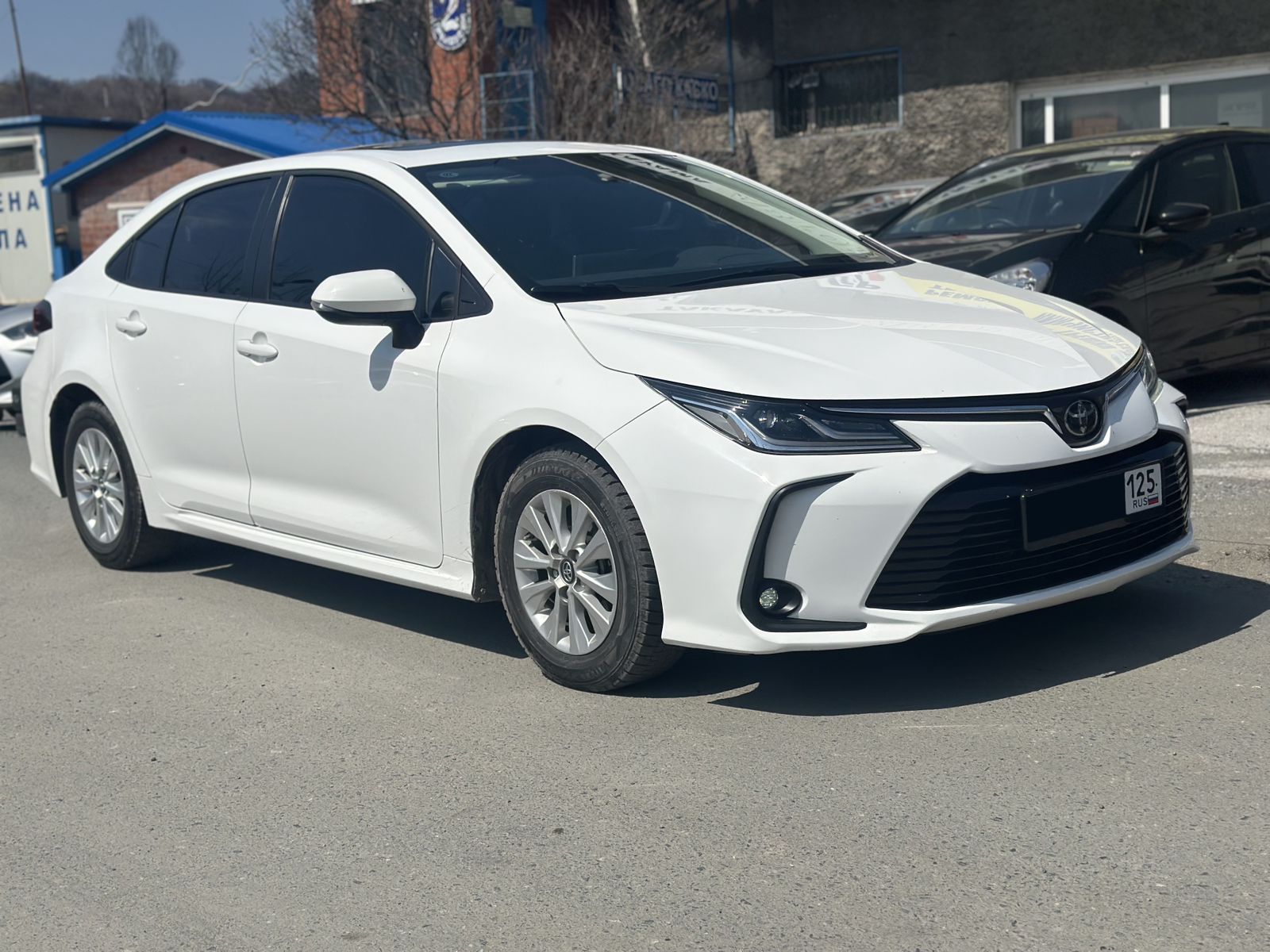 TOYOTA Corolla Sedan Левый руль
