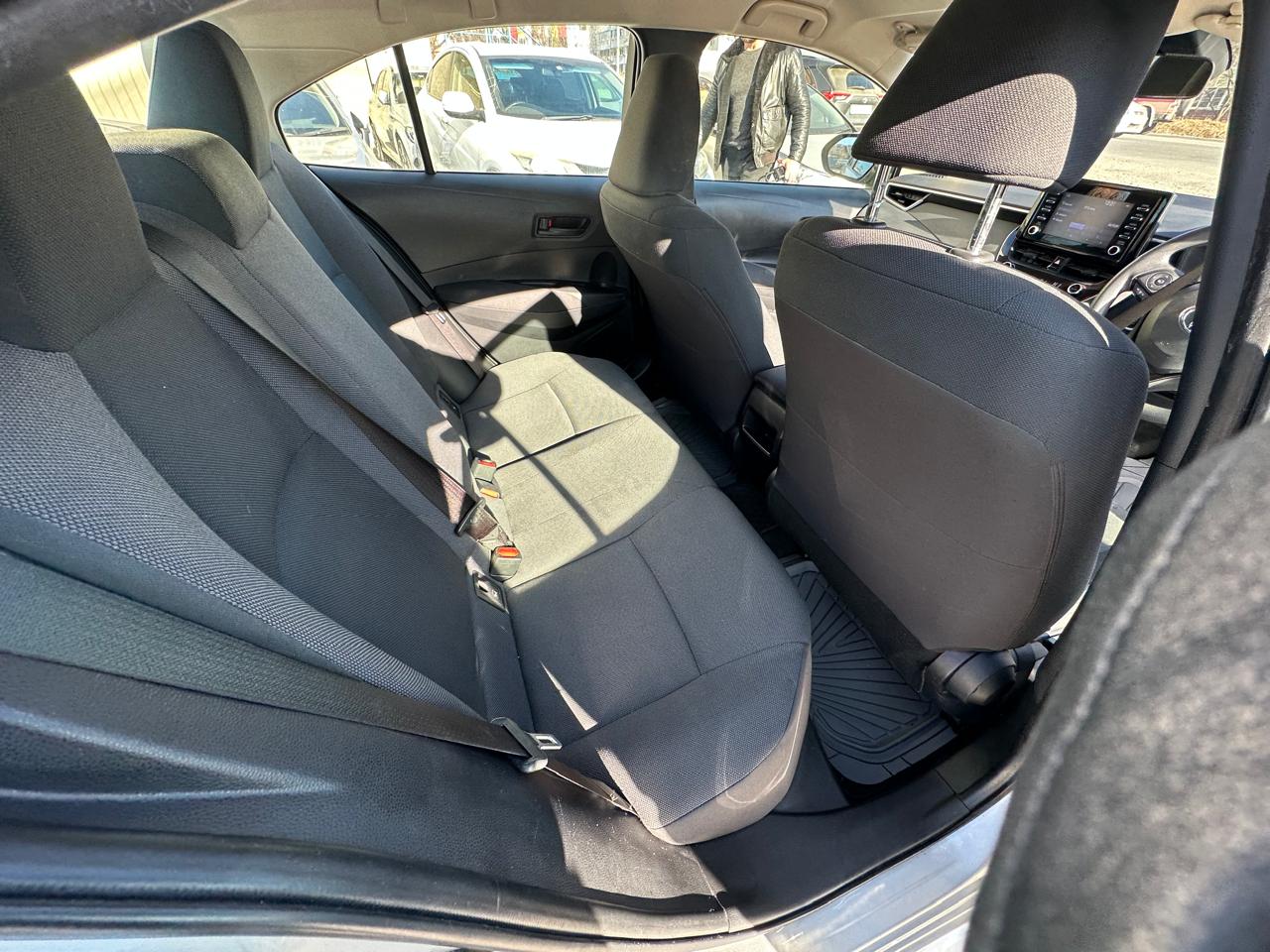 TOYOTA Corolla Sedan