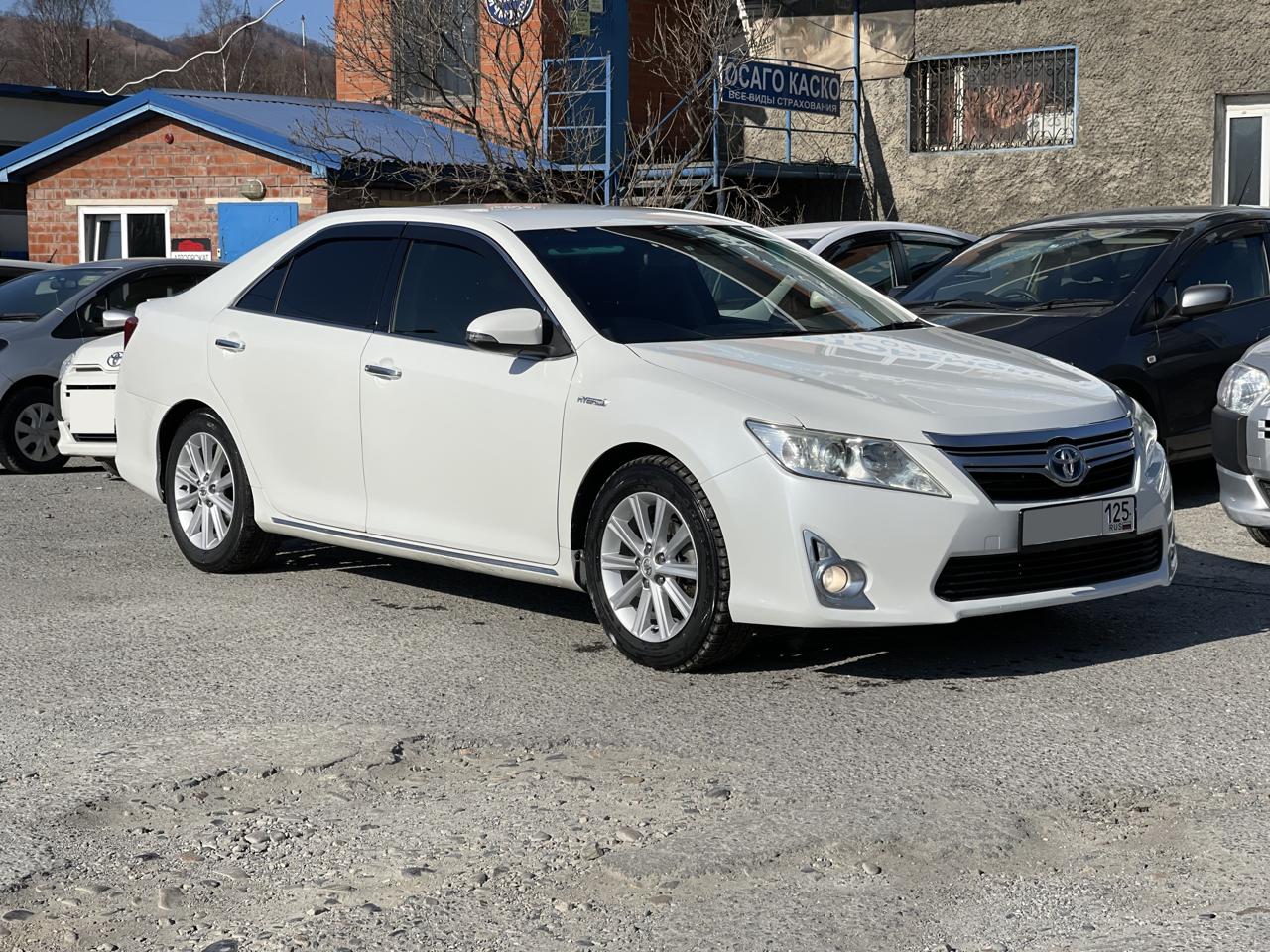 TOYOTA Camry