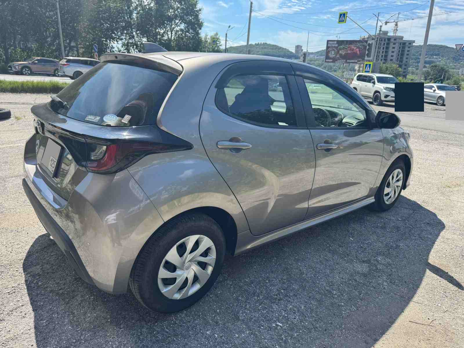 TOYOTA Yaris