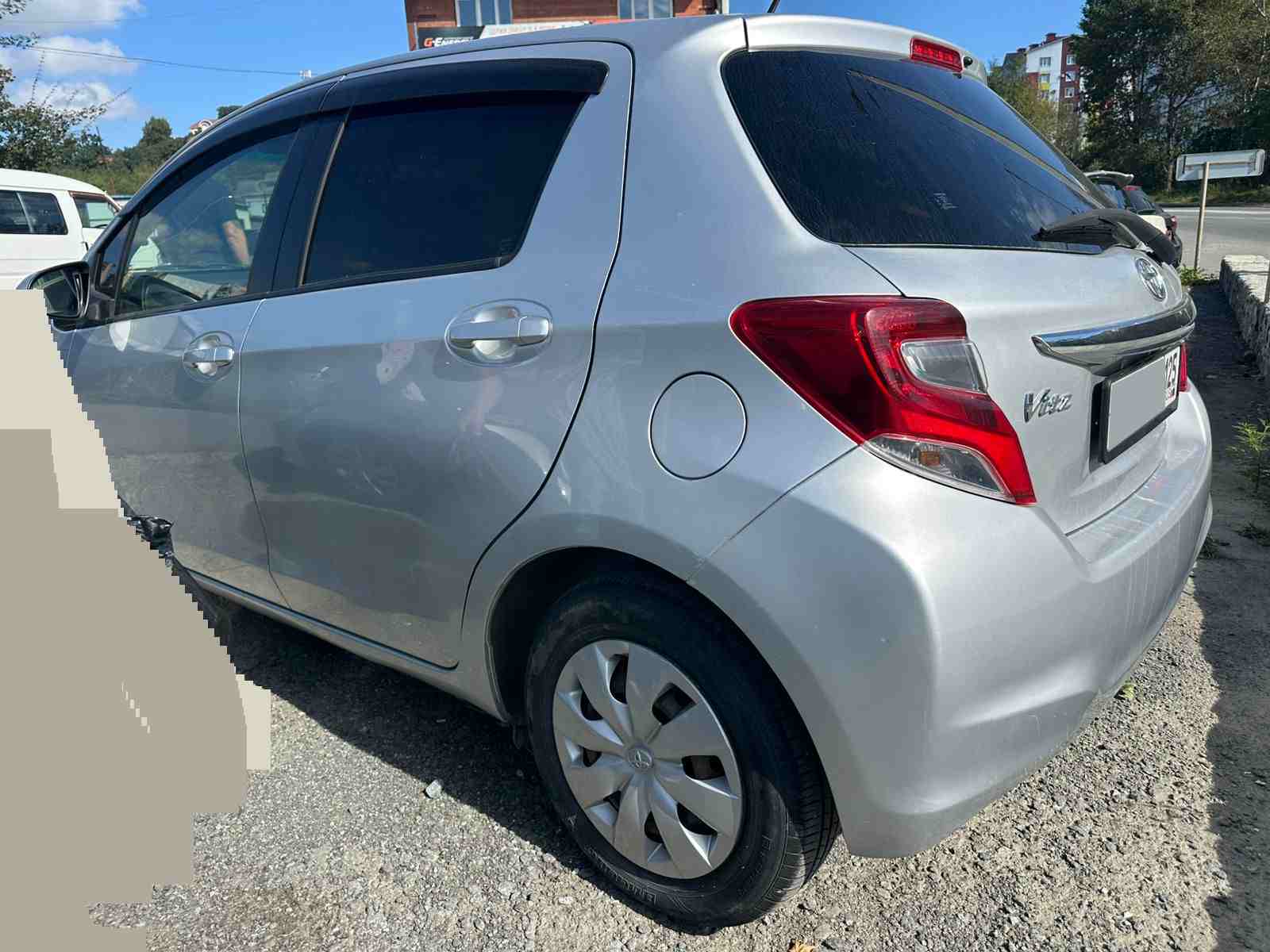 TOYOTA Vitz