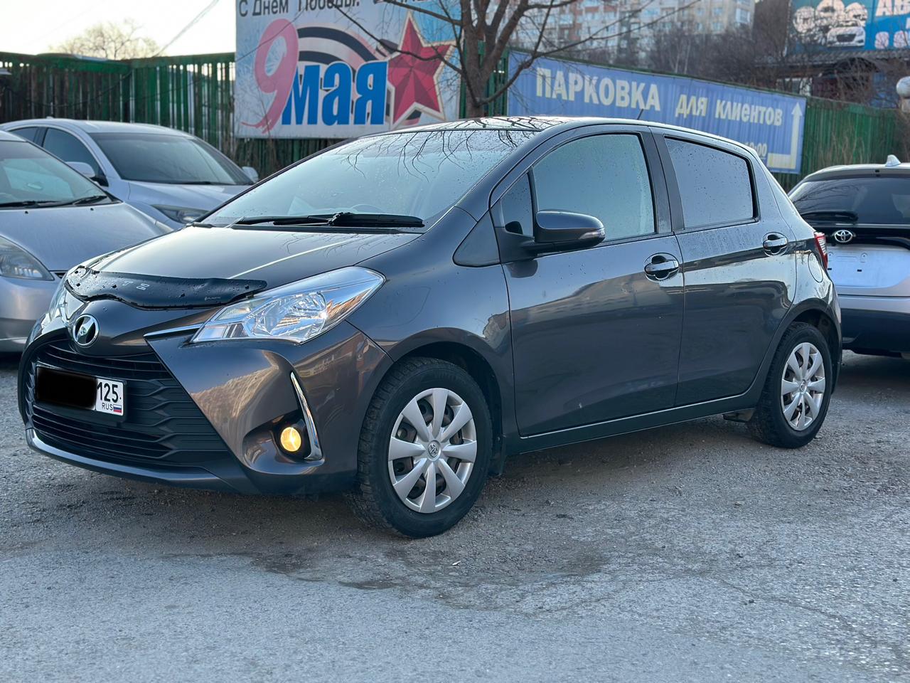 TOYOTA Vitz