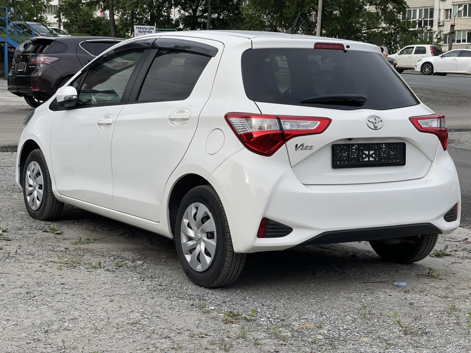 TOYOTA Vitz